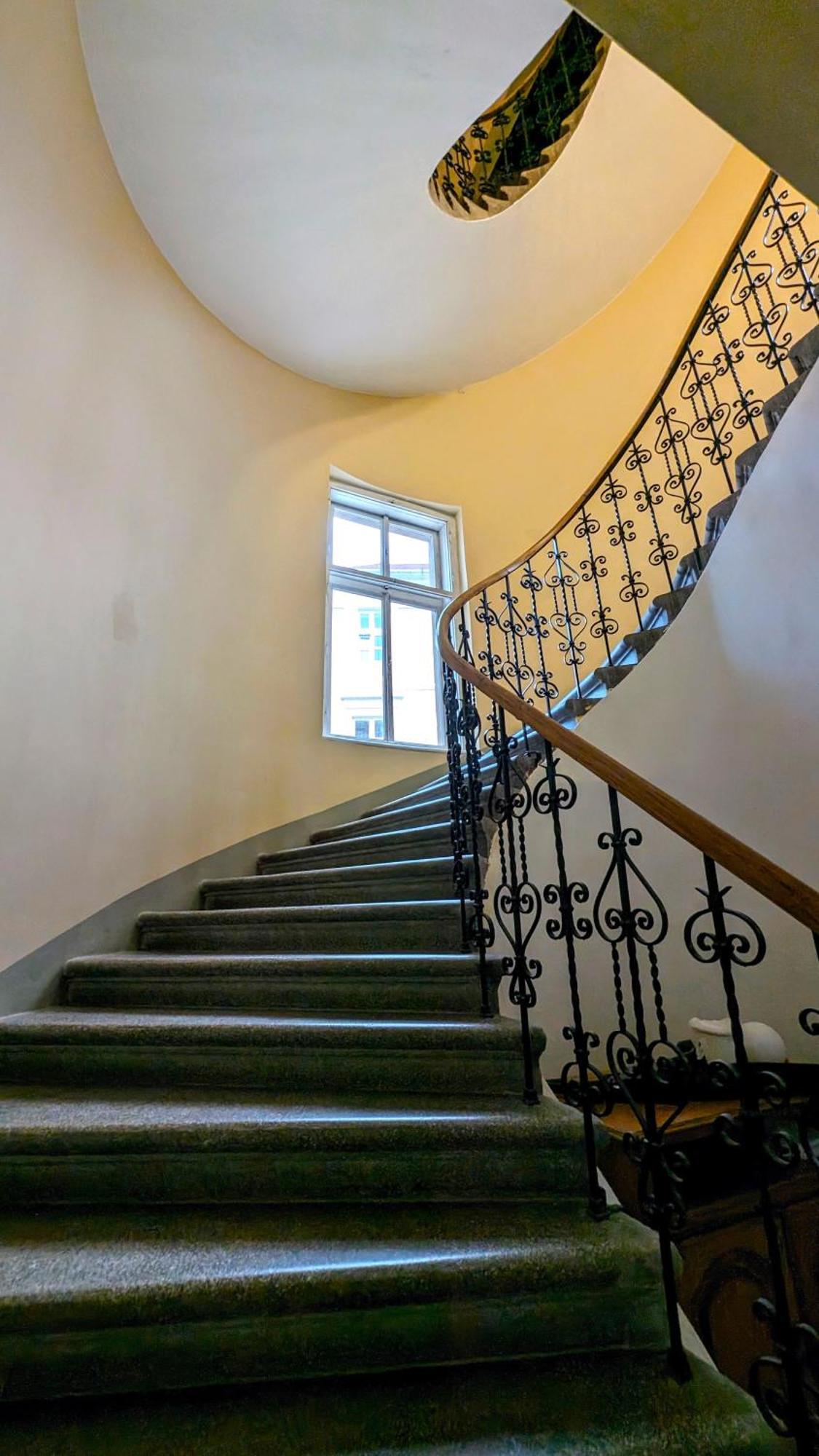 Apartment In Historic Center, Quiet Area, Ac Сибиу Экстерьер фото