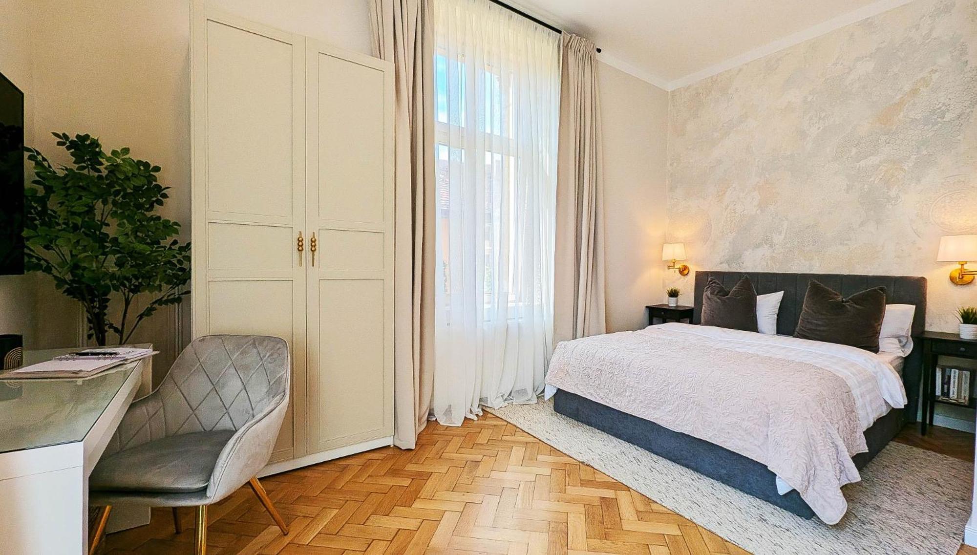 Apartment In Historic Center, Quiet Area, Ac Сибиу Экстерьер фото