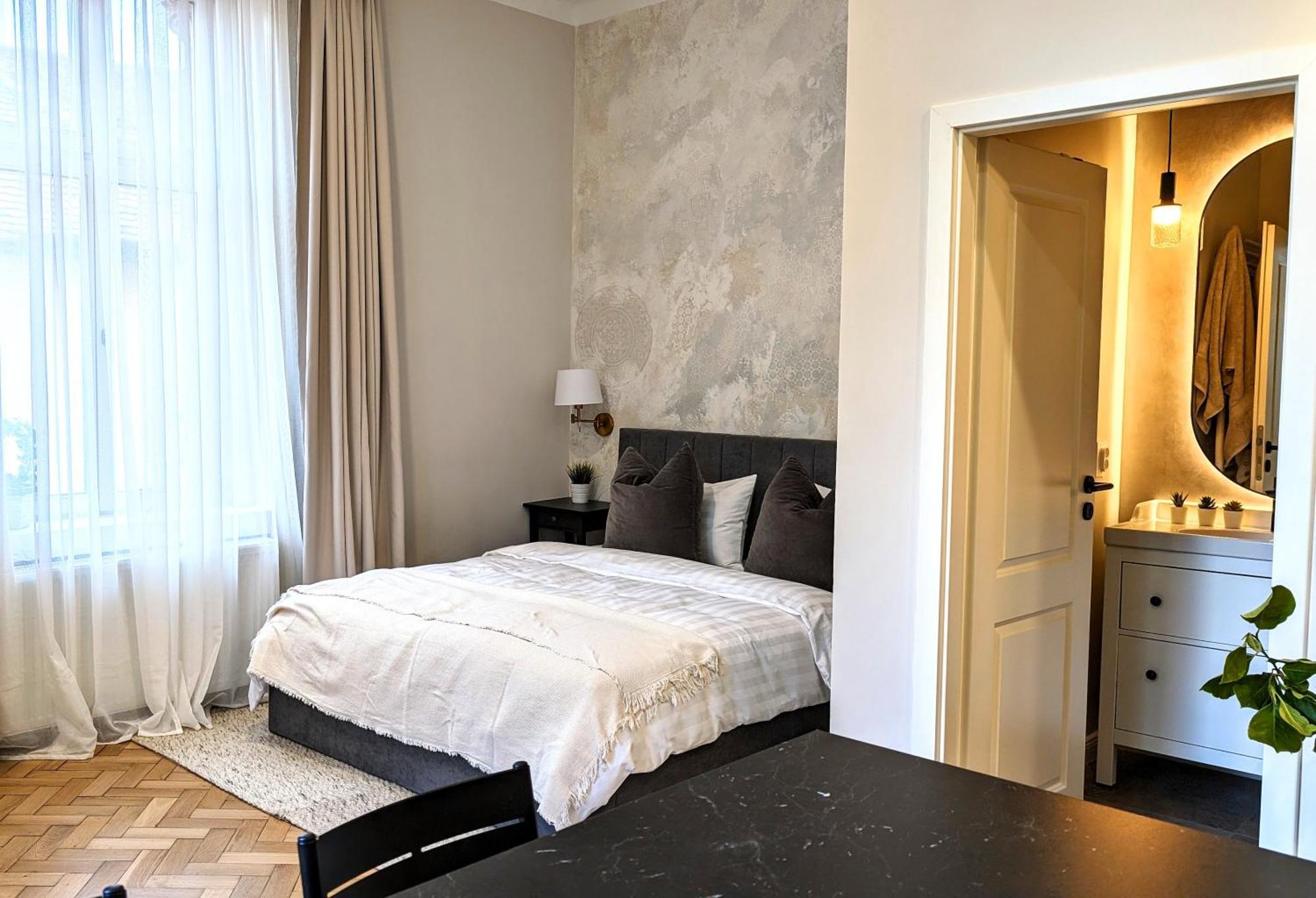Apartment In Historic Center, Quiet Area, Ac Сибиу Экстерьер фото