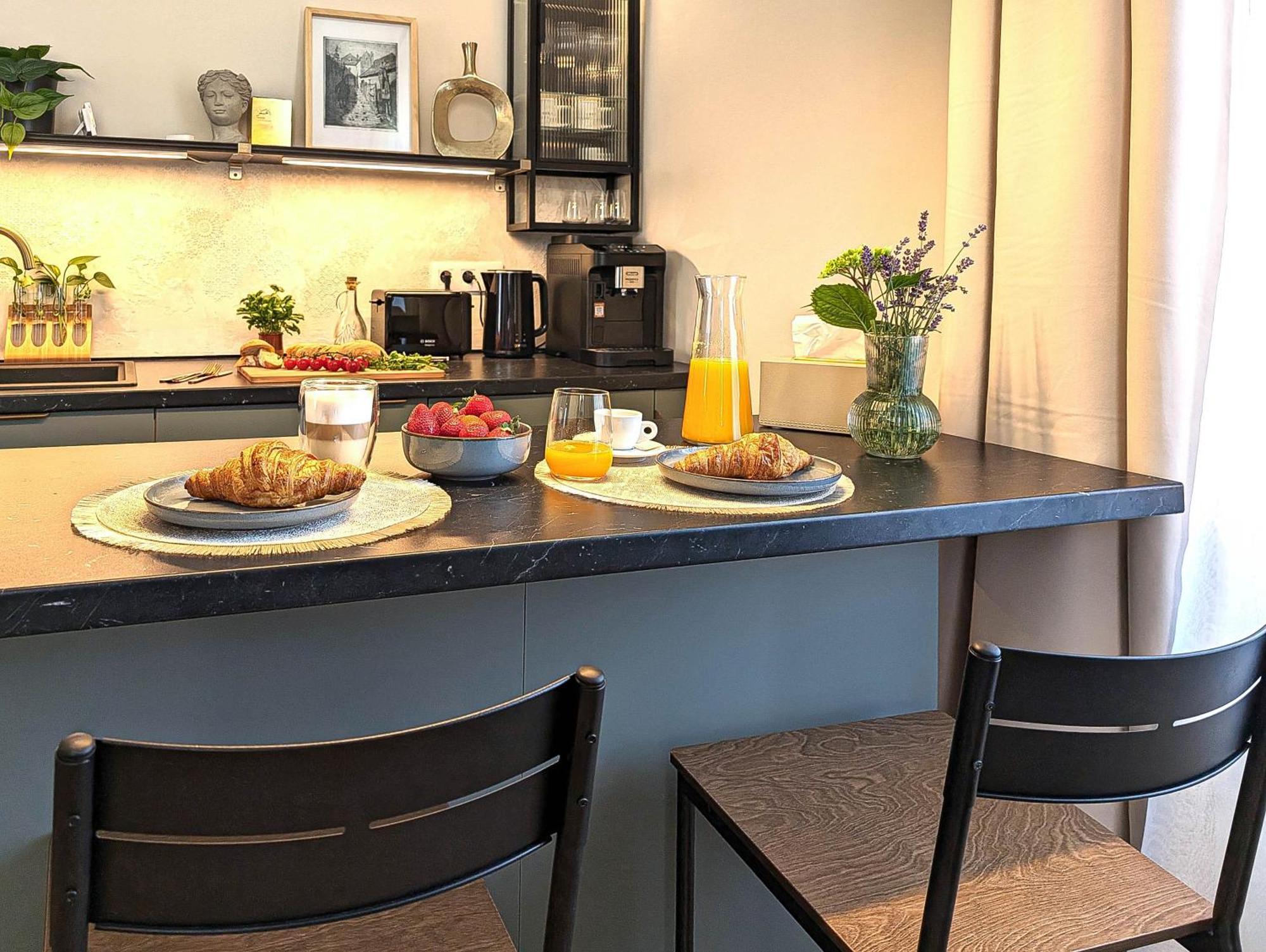 Apartment In Historic Center, Quiet Area, Ac Сибиу Экстерьер фото